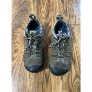 Keen Mens Size 8W Brown Low Cut Hiking/ Work Sneakers